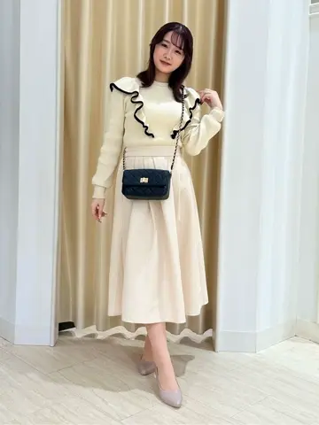 Feroux スタッフ コーディネート画像