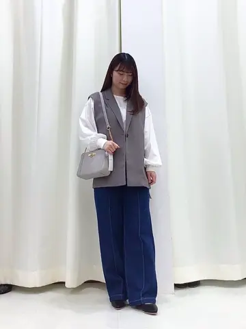 Feroux スタッフ コーディネート画像