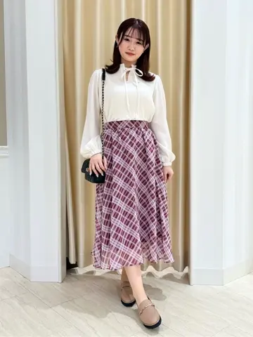 Feroux スタッフ コーディネート画像