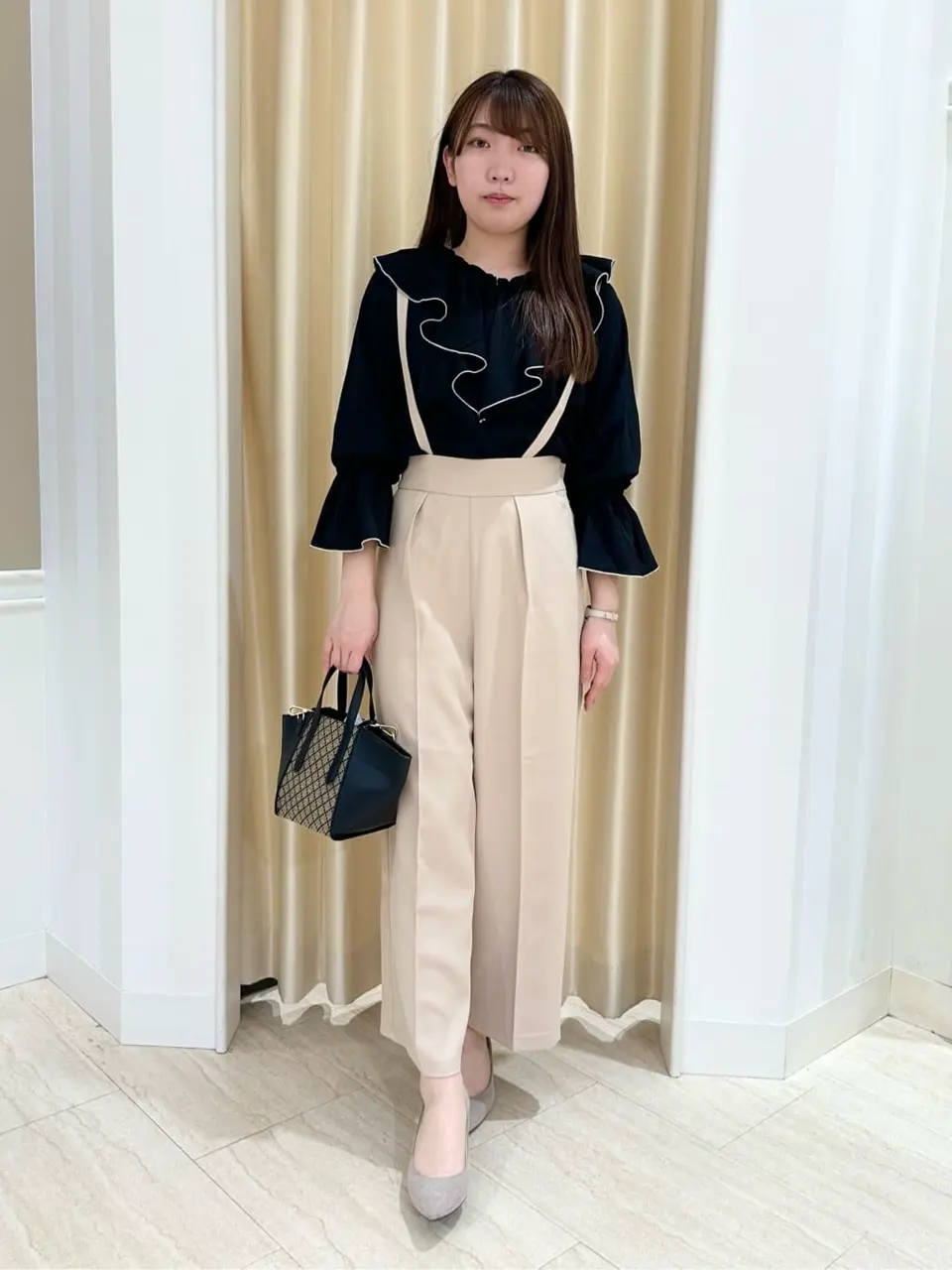 Feroux スタッフ コーディネート画像