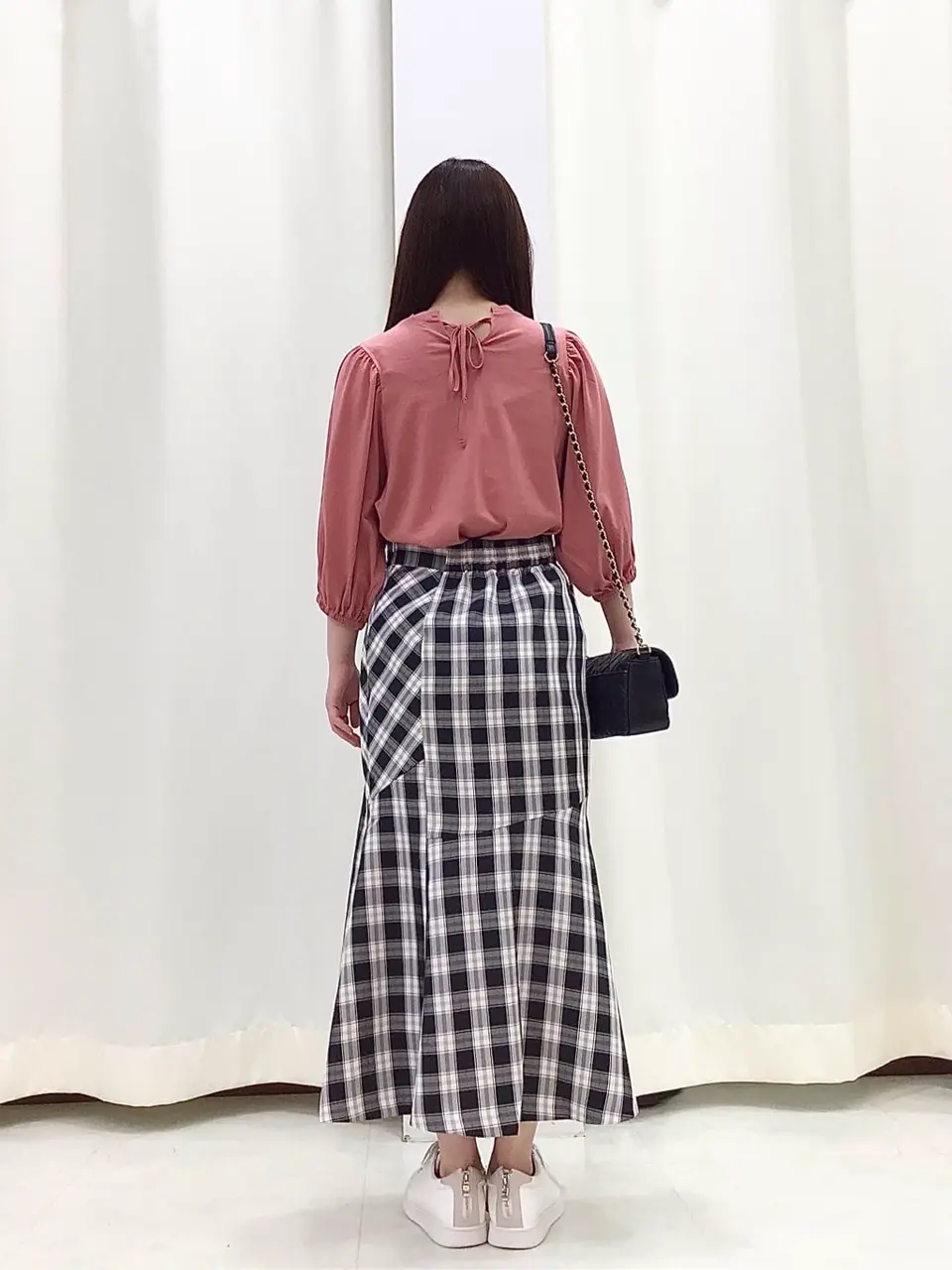 Feroux スタッフ コーディネート画像