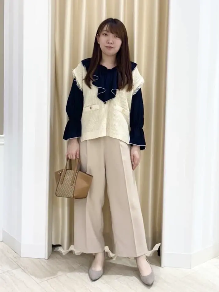 Feroux スタッフ コーディネート画像