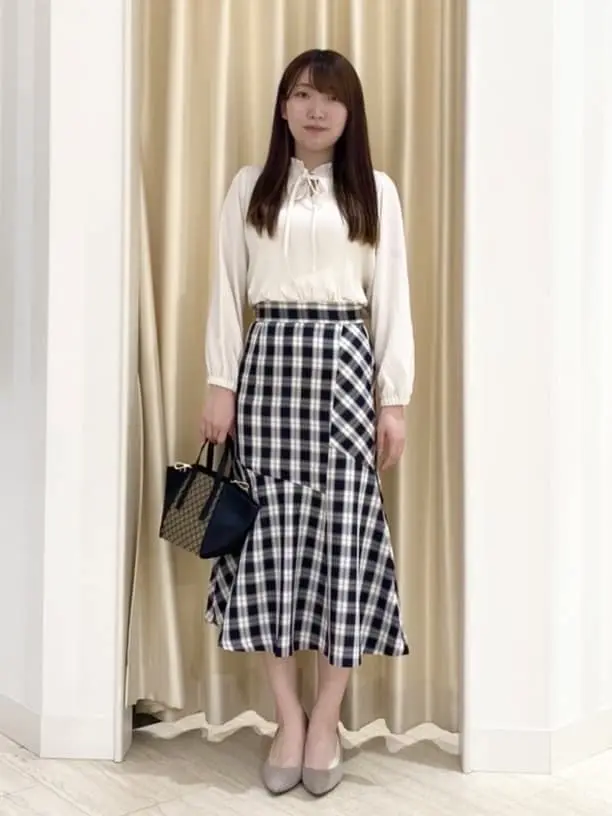 Feroux スタッフ コーディネート画像