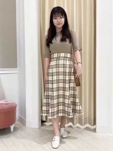 Feroux スタッフ コーディネート画像