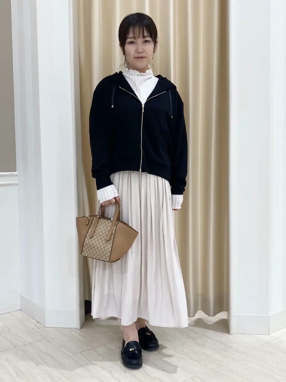 Feroux スタッフ コーディネート画像