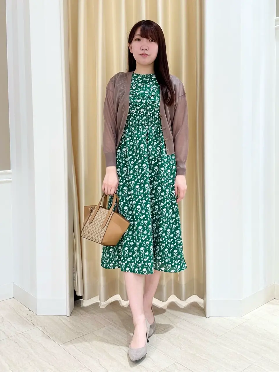  スタッフ コーディネート画像