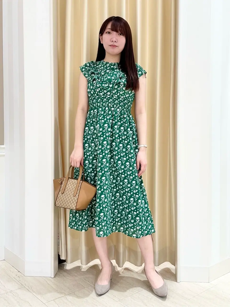  スタッフ コーディネート画像