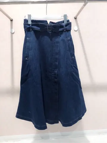 Feroux スタッフ コーディネート画像