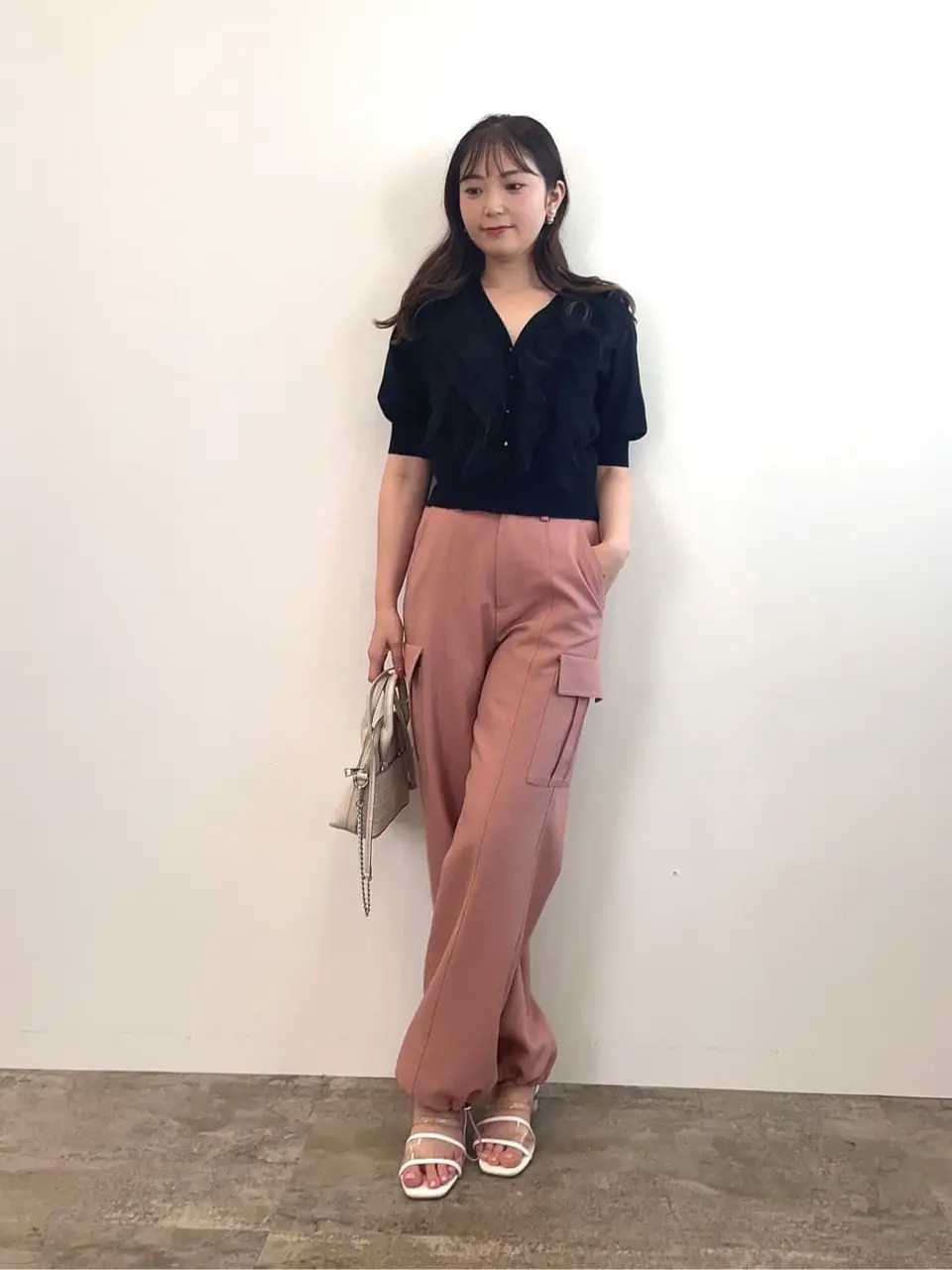  staff ai コーディネート画像