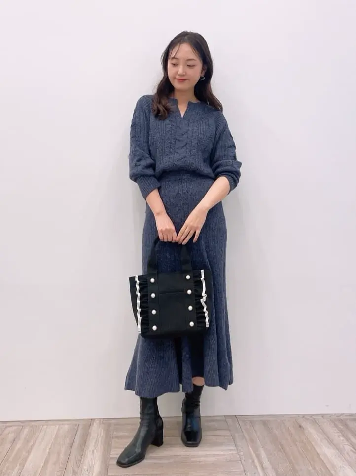  staff ai コーディネート画像