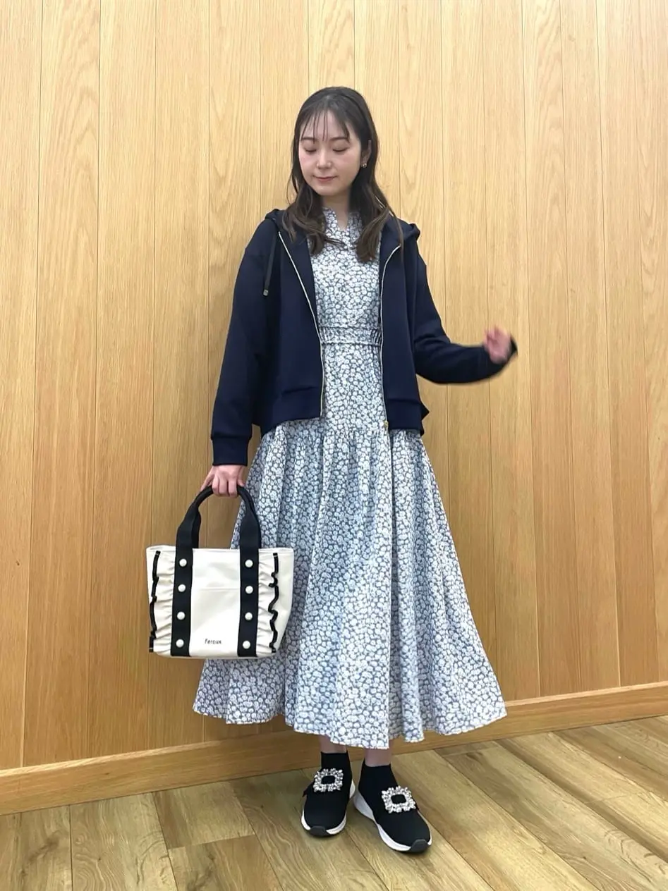 Feroux staff ai コーディネート画像