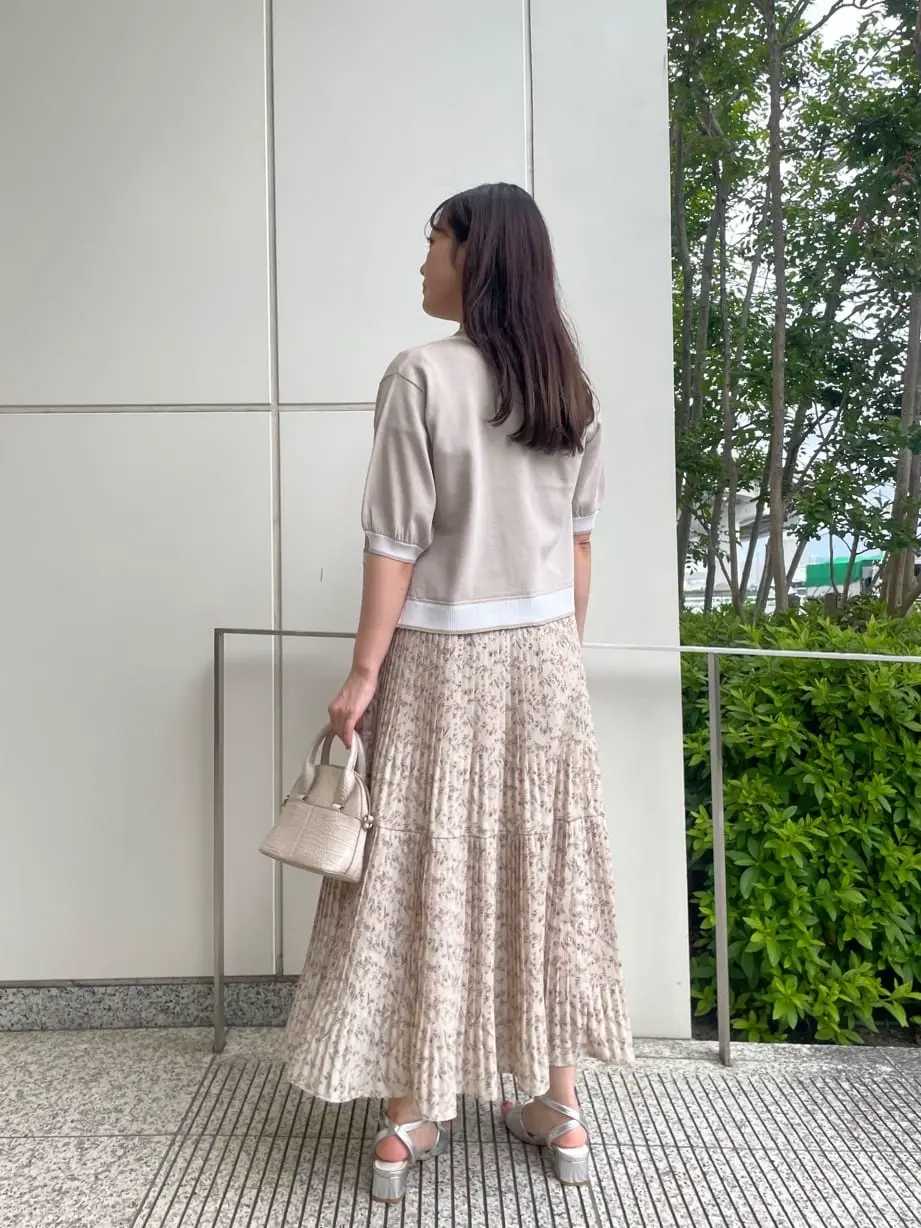 Feroux staff ai コーディネート画像