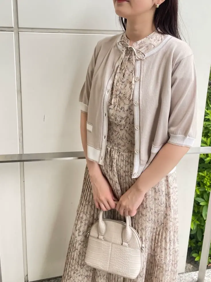 Feroux staff ai コーディネート画像