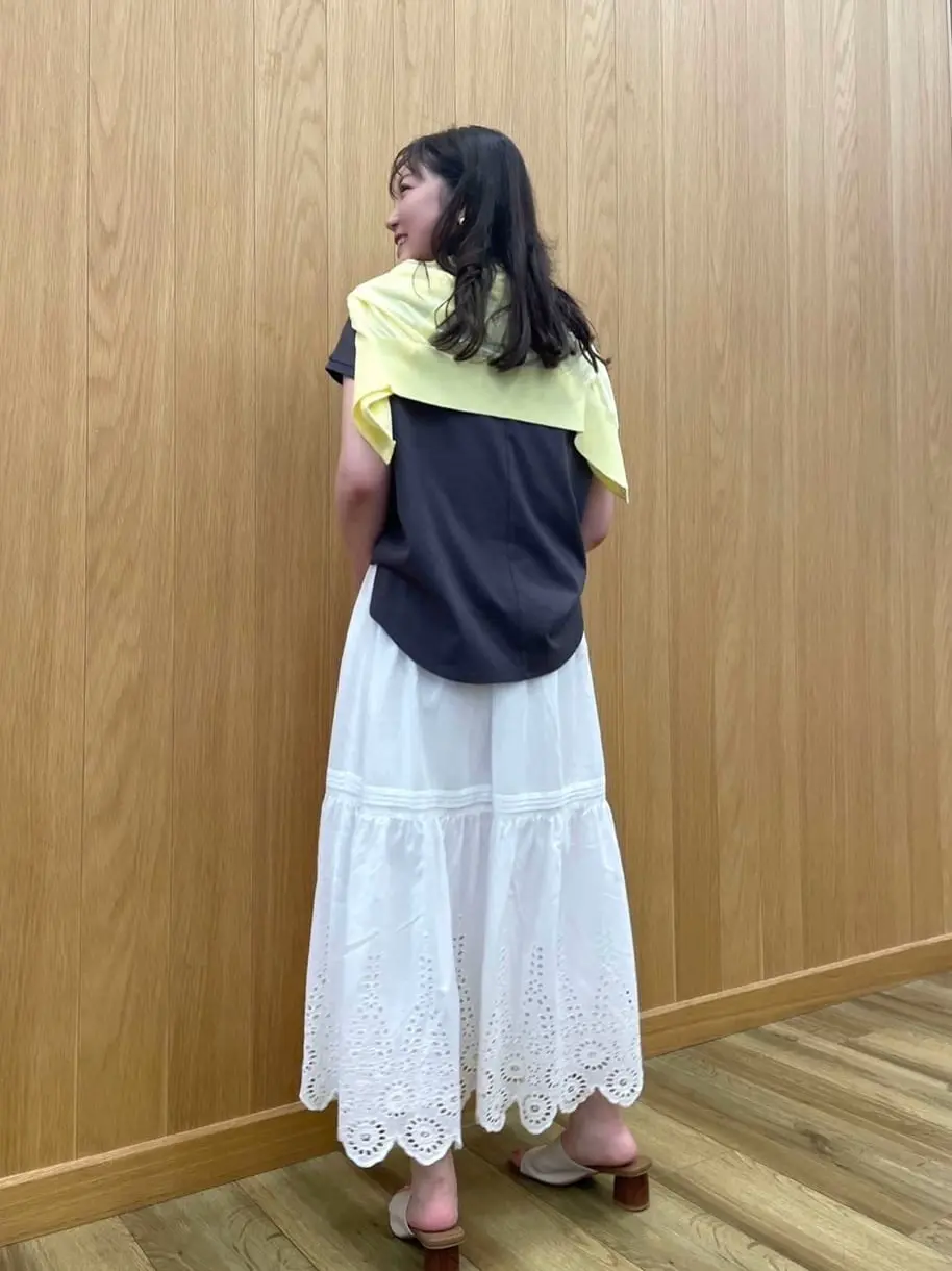 Feroux staff ai コーディネート画像