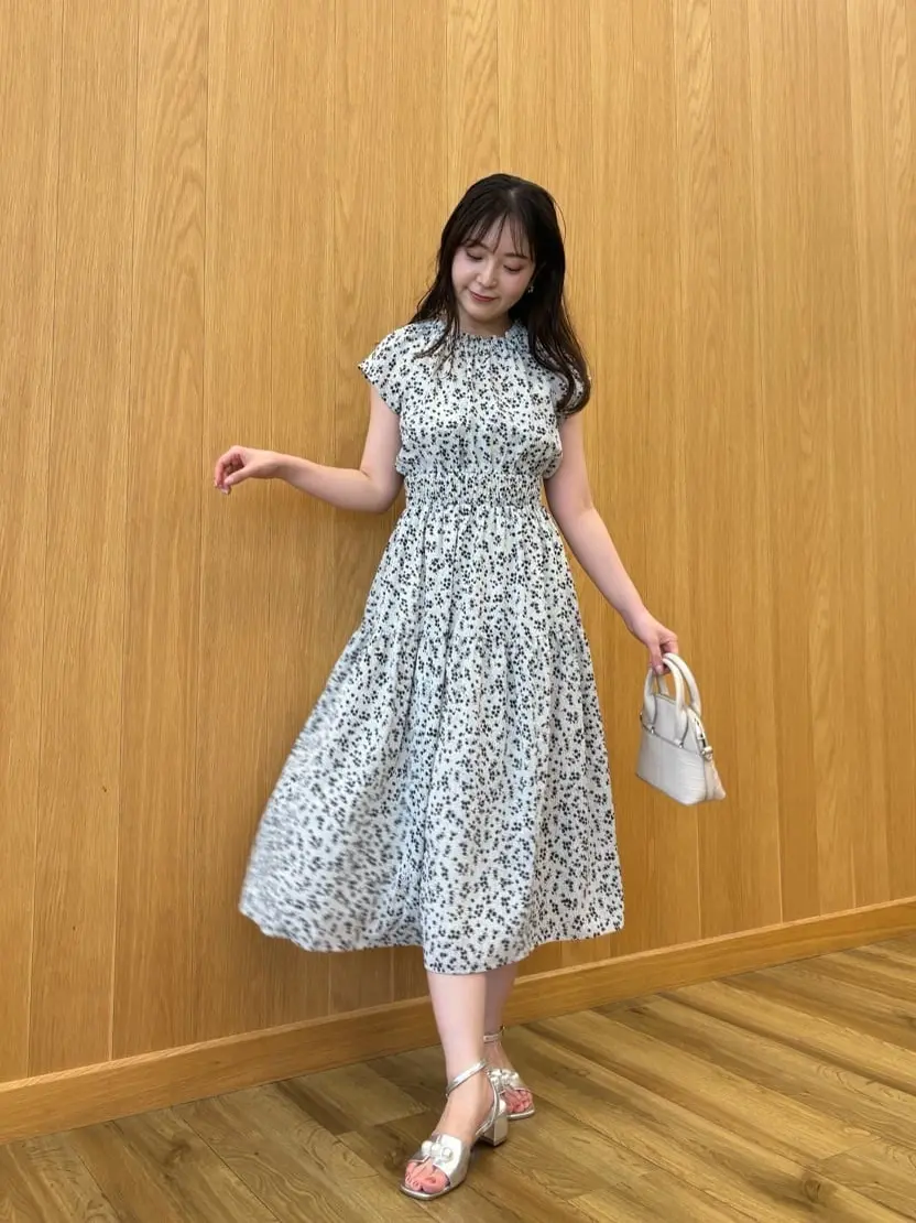  staff ai コーディネート画像