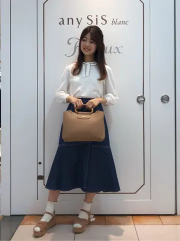 Feroux スタッフ コーディネート画像