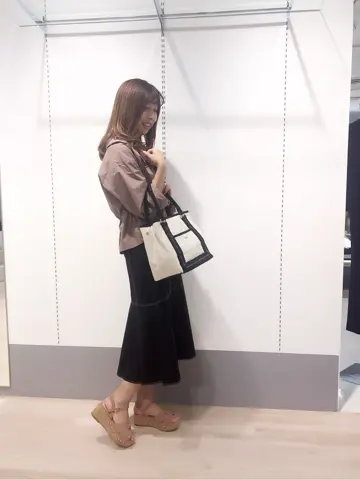 Feroux スタッフ コーディネート画像