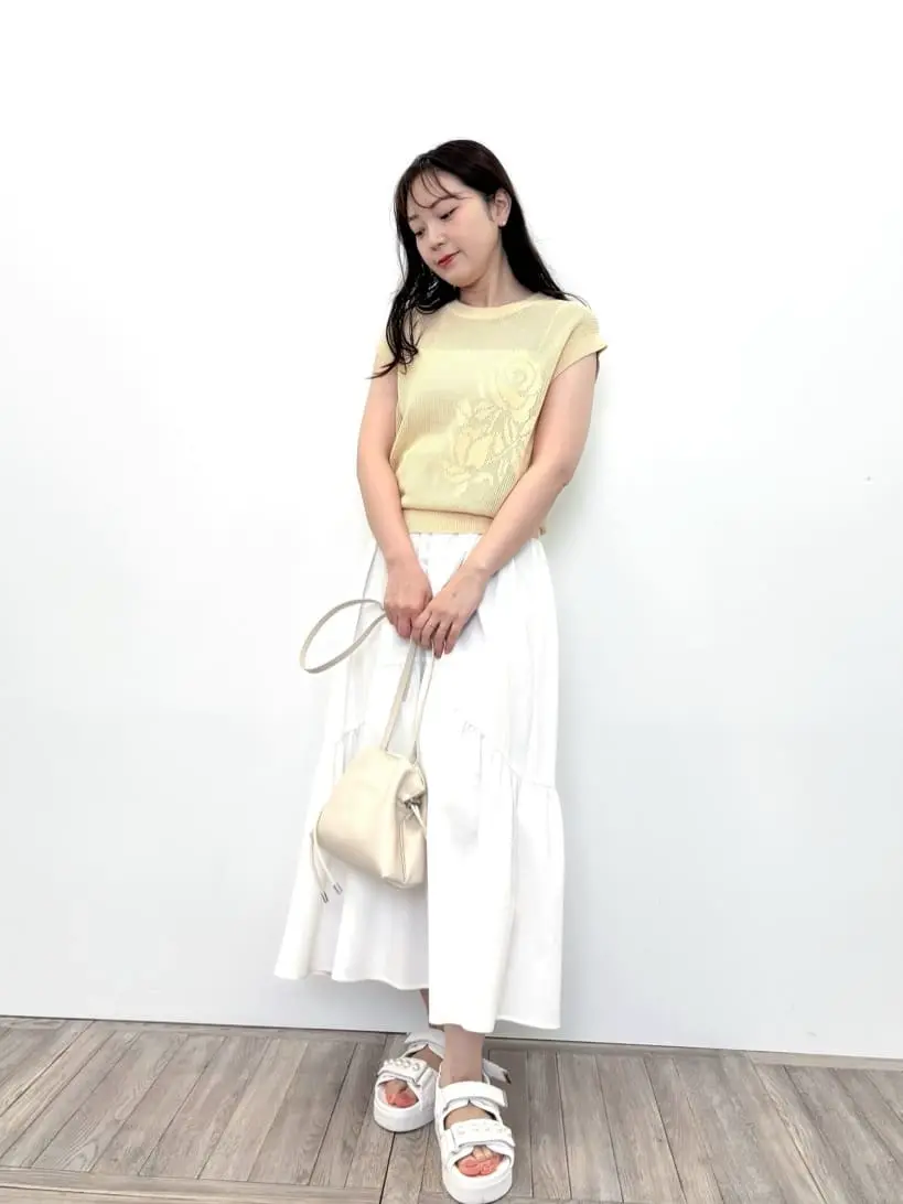 Feroux staff ai コーディネート画像