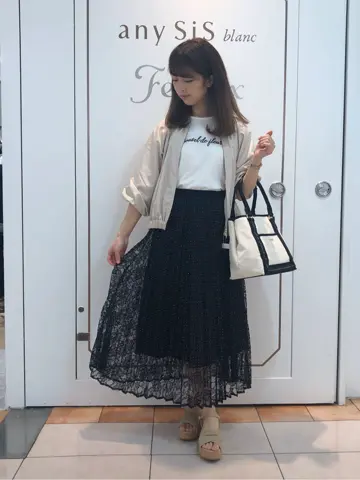 Feroux スタッフ コーディネート画像