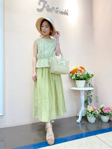 Feroux スタッフ コーディネート画像