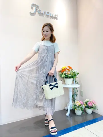 Feroux スタッフ コーディネート画像