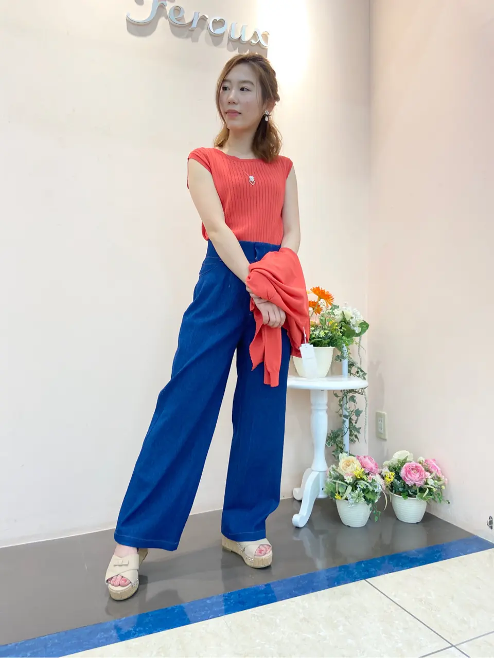 Feroux スタッフ コーディネート画像