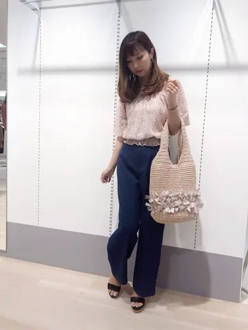 Feroux スタッフ コーディネート画像