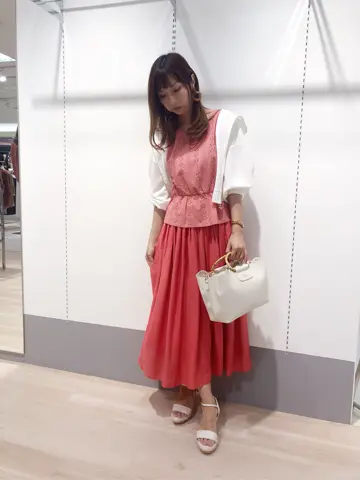 Feroux スタッフ コーディネート画像