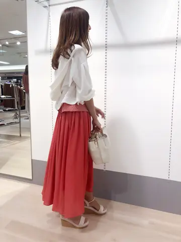 Feroux スタッフ コーディネート画像