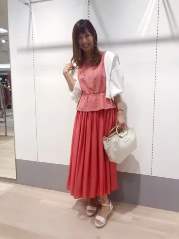 Feroux スタッフ コーディネート画像