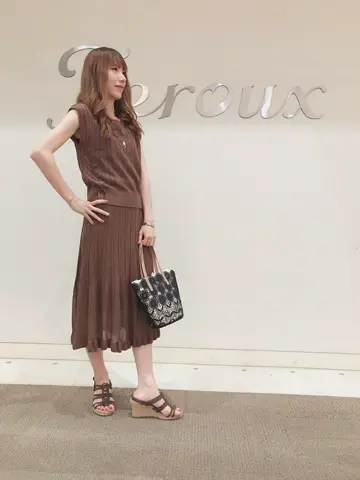 Feroux スタッフ コーディネート画像