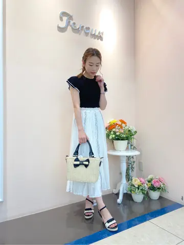 Feroux スタッフ コーディネート画像