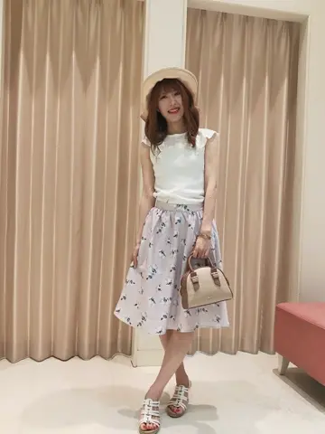 Feroux スタッフ コーディネート画像