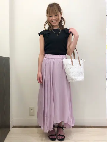 Feroux スタッフ コーディネート画像