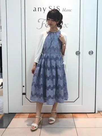 Feroux スタッフ コーディネート画像