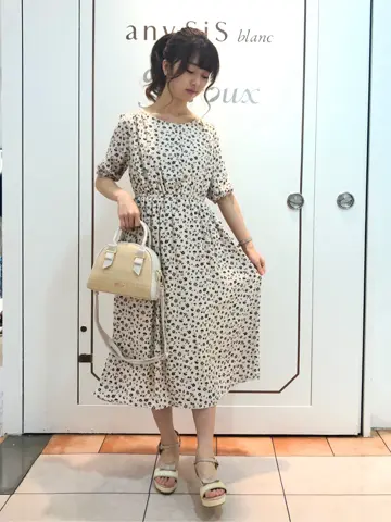 Feroux スタッフ コーディネート画像