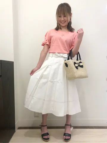 Feroux スタッフ コーディネート画像