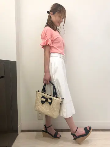 Feroux スタッフ コーディネート画像