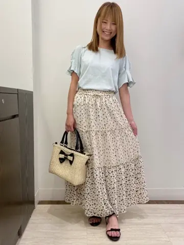 Feroux スタッフ コーディネート画像