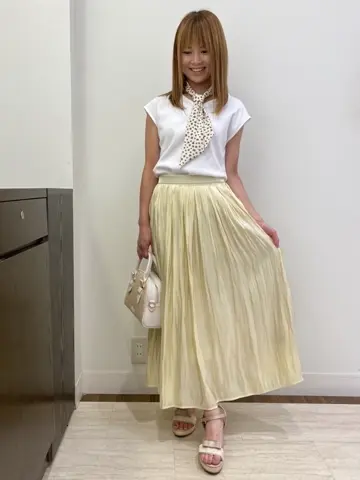 Feroux スタッフ コーディネート画像