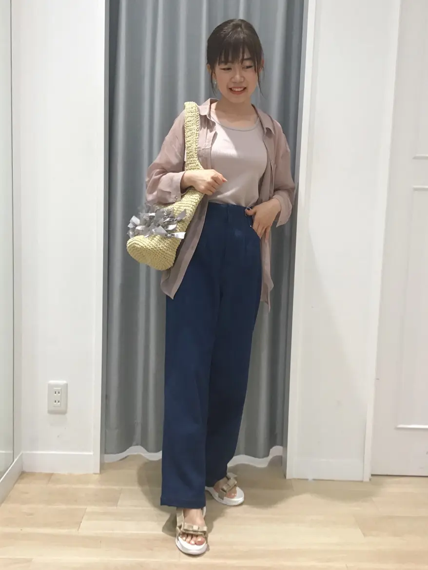  みぃ コーディネート画像