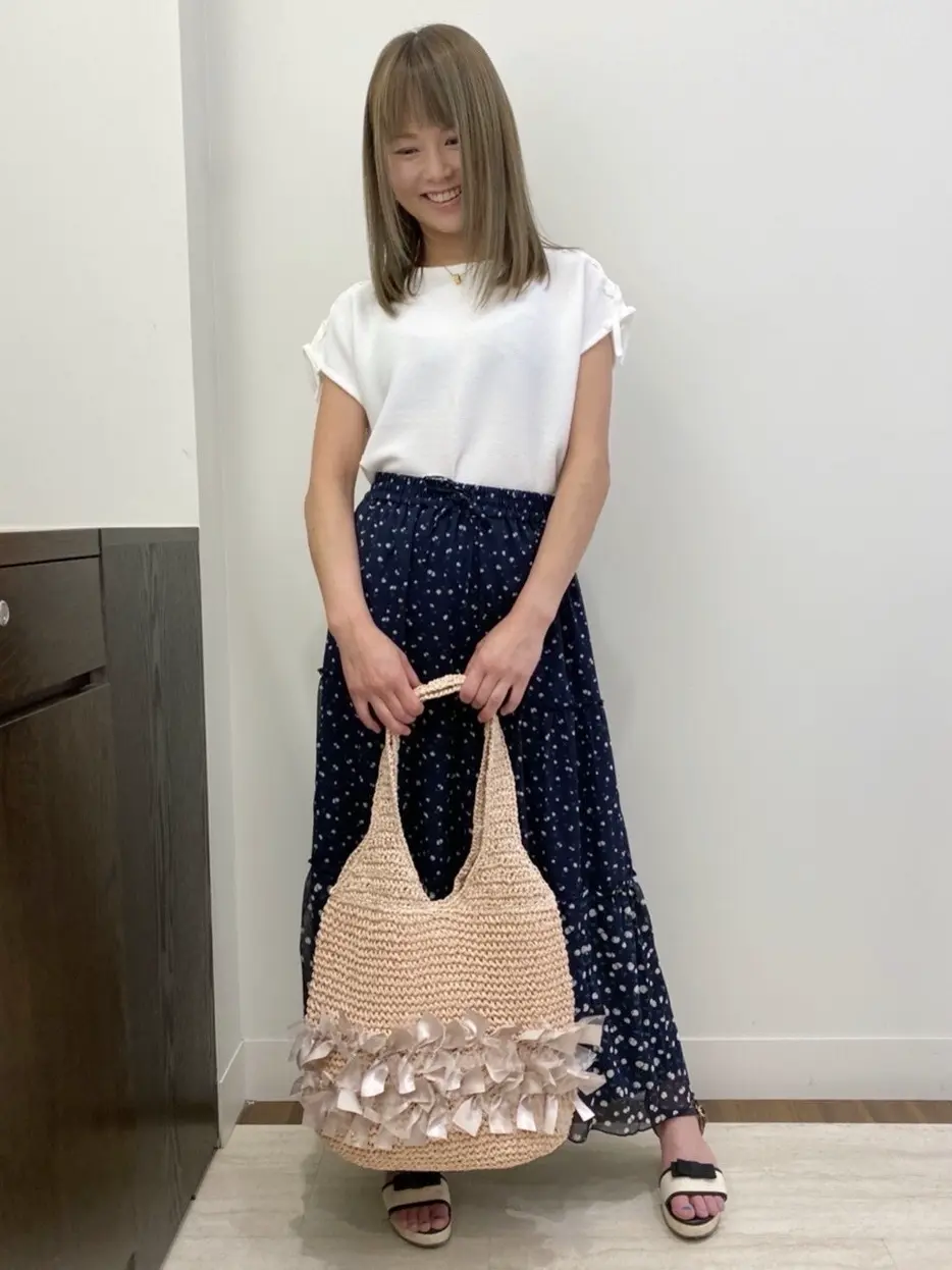 Feroux スタッフ コーディネート画像