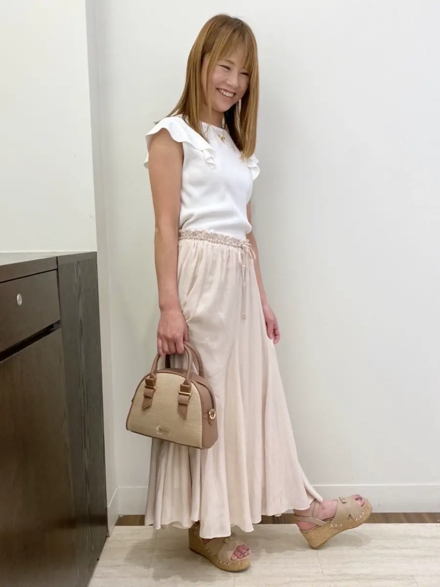 Feroux スタッフ コーディネート画像