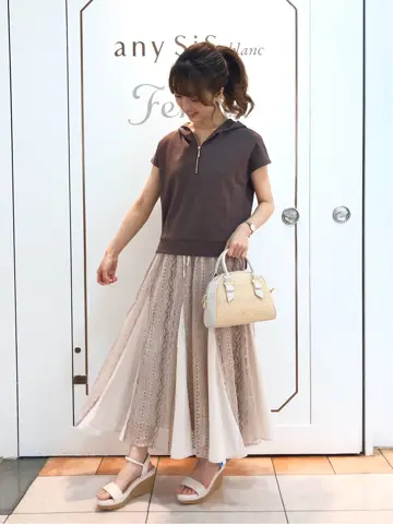 Feroux スタッフ コーディネート画像