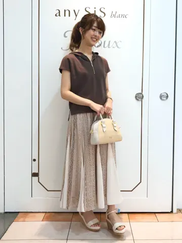 Feroux スタッフ コーディネート画像