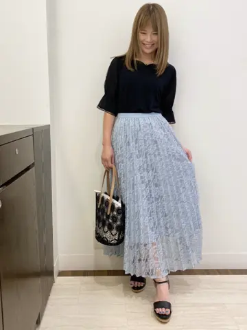 Feroux スタッフ コーディネート画像