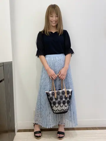 Feroux スタッフ コーディネート画像