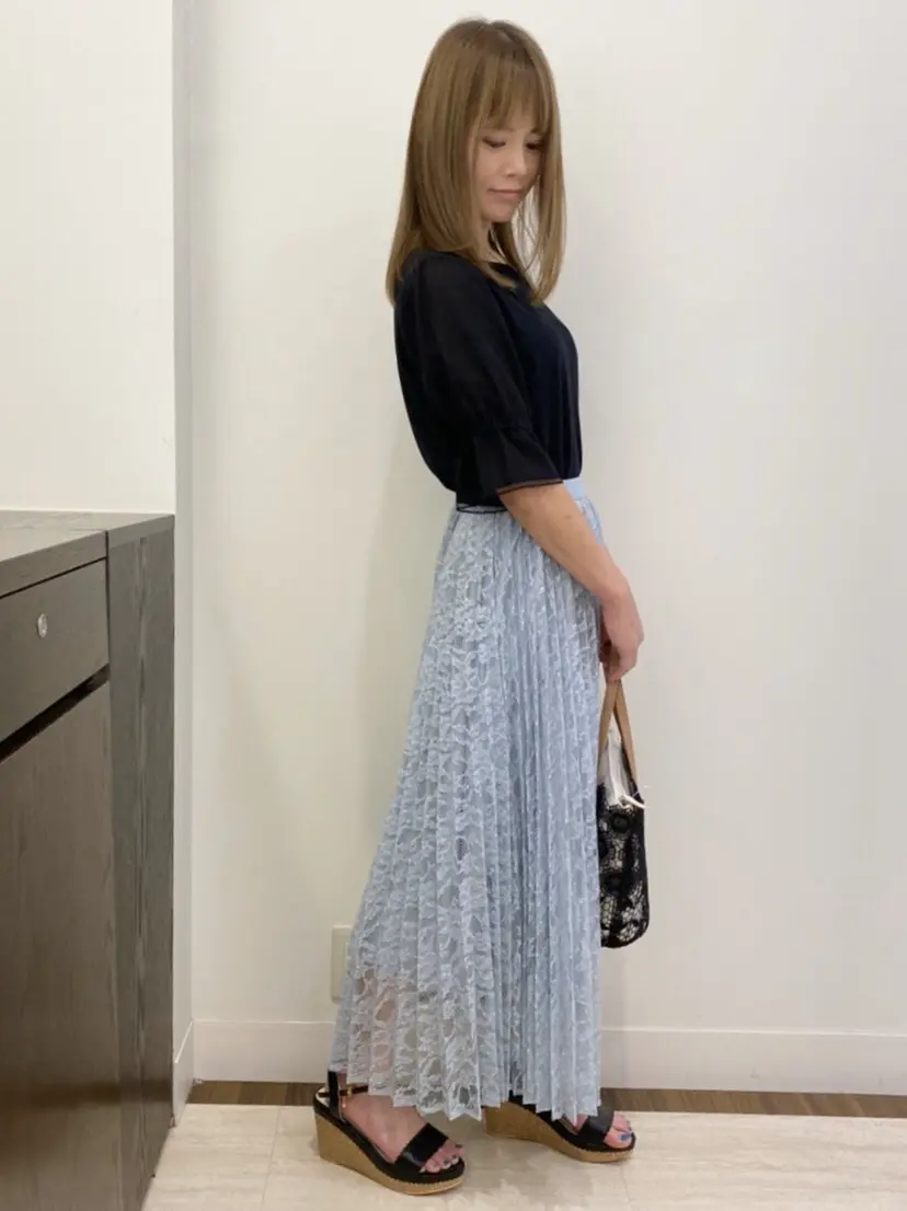 Feroux スタッフ コーディネート画像