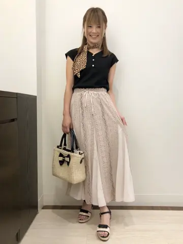 Feroux スタッフ コーディネート画像