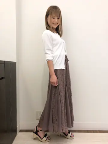 Feroux スタッフ コーディネート画像